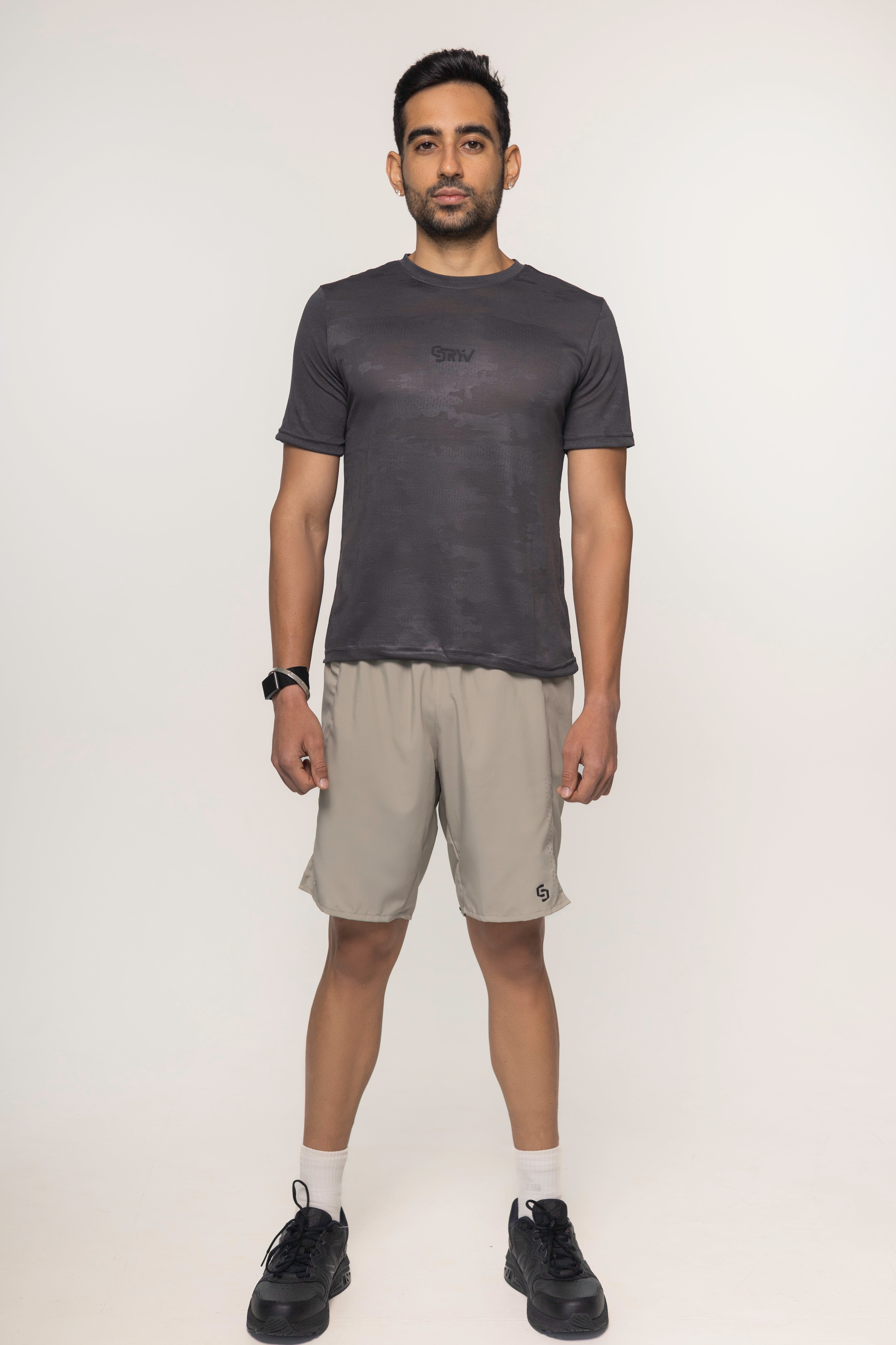 Charcoal Grey T-Shirt – Minimalist Edge, Maximum Impact